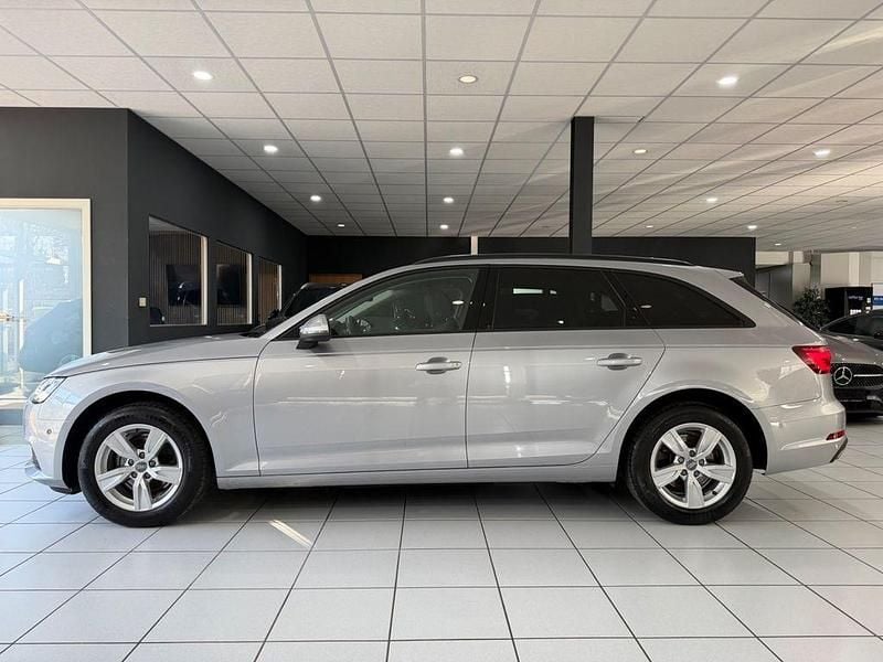 Gebraucht Audi A4 Sport 150 PS (110 kW) 2019 Silber Kombi