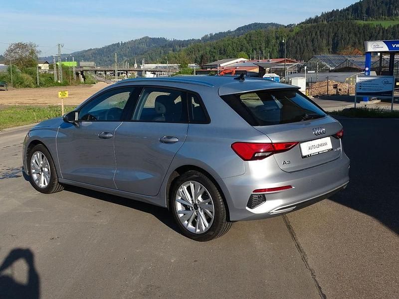 Gebraucht Audi A3 Advanced 150 PS (110 kW) 2022 Silber Limousine