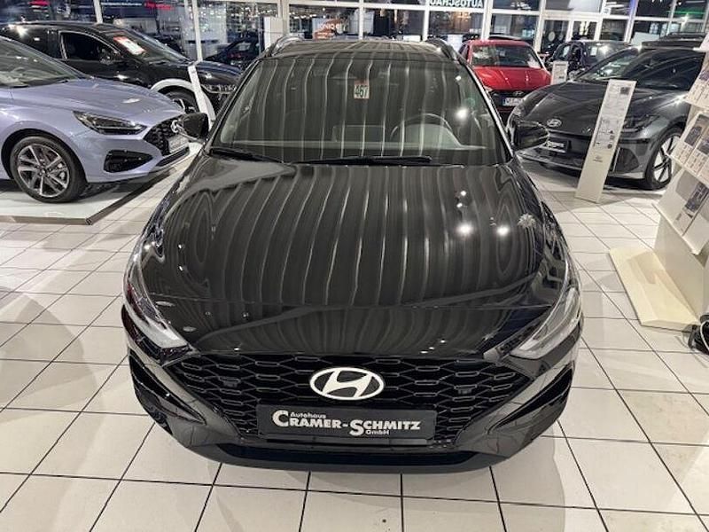 Gebraucht Hyundai i30 Advantage 140 PS (102 kW) 2024 Abyss black (metallic) Kombi