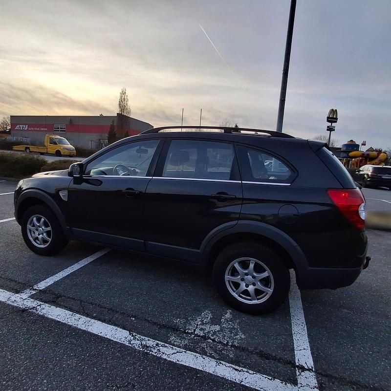 Gebraucht Chevrolet Captiva 136 PS (100 kW) 2008 Schwarz SUV