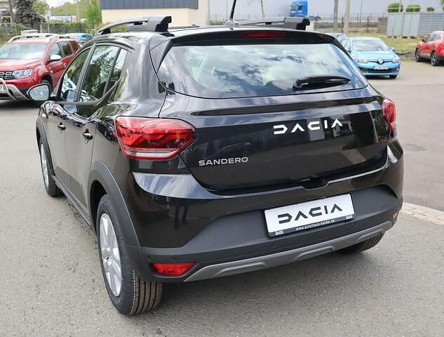 Gebraucht Dacia Sandero Expression 101 PS (74 kW) 2024 Perlmuttschwarz metallic Kleinwagen
