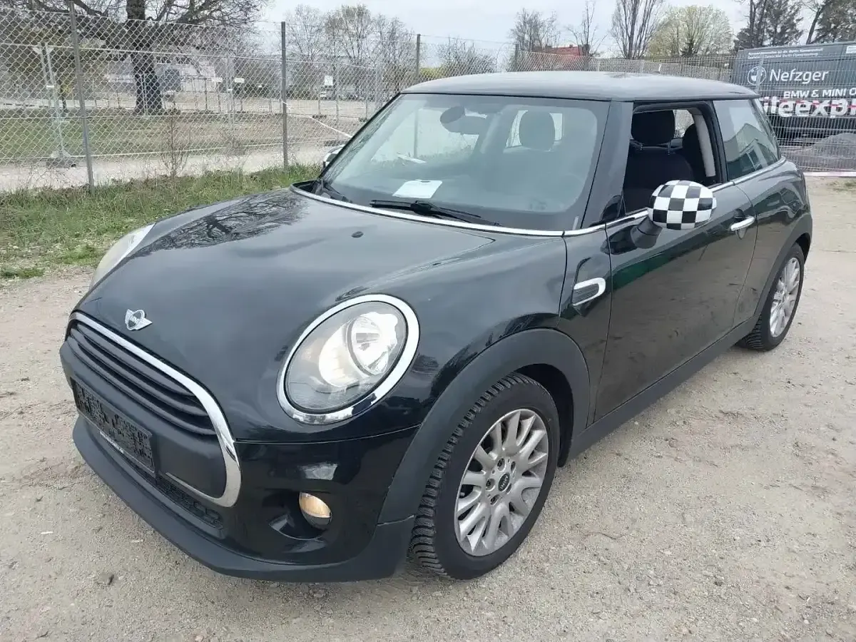 Occasion Mini ONE Pepper 102 ch (75 kW) 2016 Noir Citadine