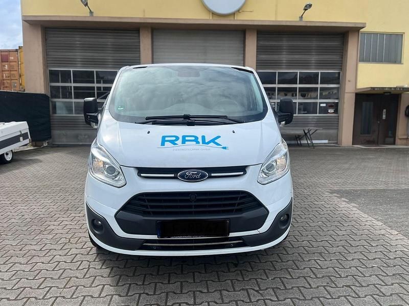 Second-hand Ford Transit 131 CP (96 kW) 2018 Alb Break
