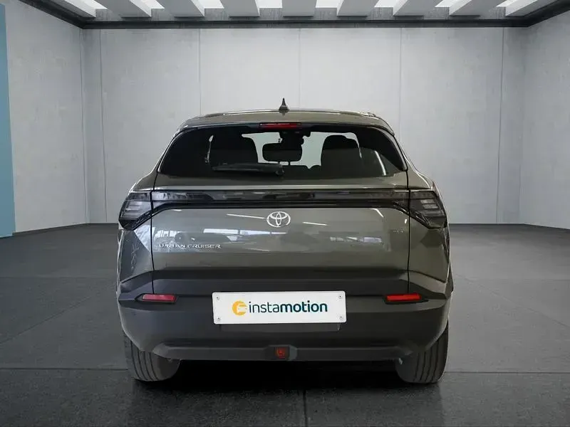 Neu Toyota Urban Cruiser 127 kW (174 PS) 2026 Grün SUV