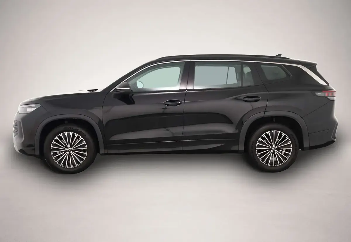 Gebraucht VW Tayron Life 150 PS (110 kW) 2025 Grenadillschwarz metallic SUV