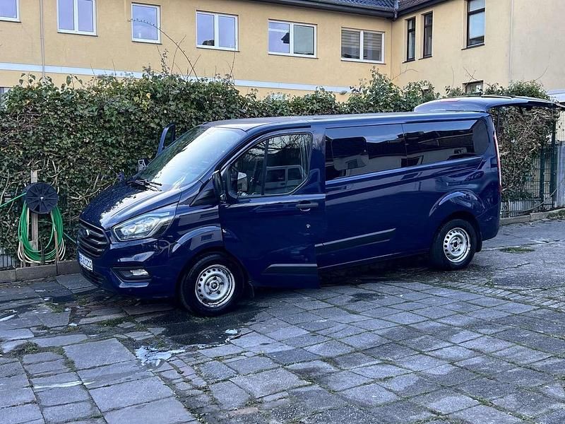 Gebraucht Ford Tourneo Trend 131 PS (96 kW) 2018 Blau Kombi