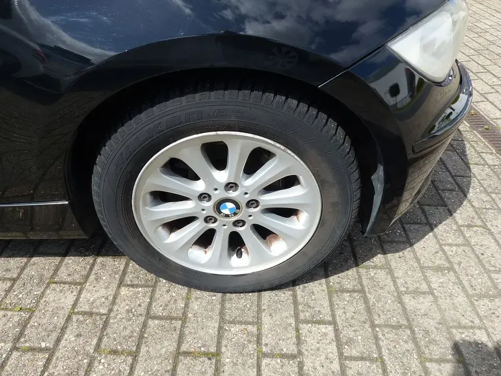 Gebraucht BMW 116 Sport Line 116 PS (85 kW) 2006 Schwarz Kleinwagen