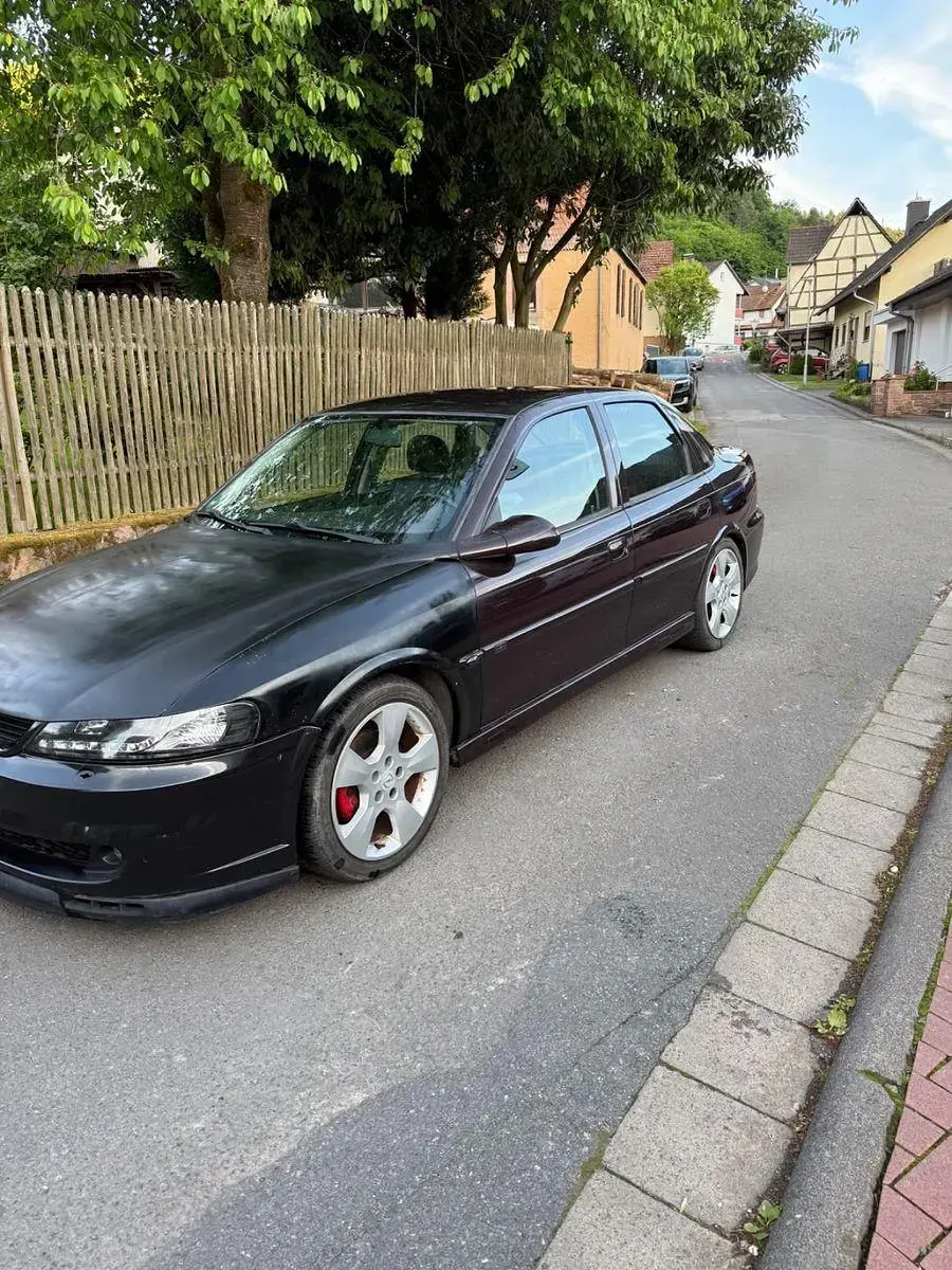 Gebraucht Opel Vectra 116 PS (85 kW) 2000 Violet Limousine