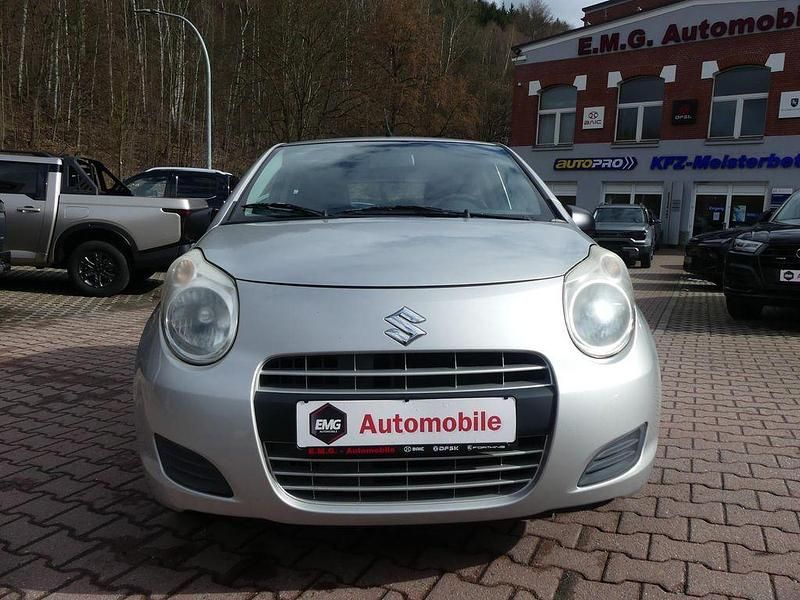 Gebraucht Suzuki Alto 68 PS (50 kW) 2011 Silber Kleinwagen