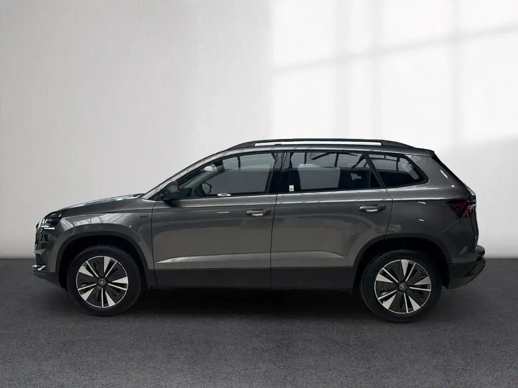 Neu Skoda Karoq Lodge 116 PS (85 kW) 2026 Grau SUV