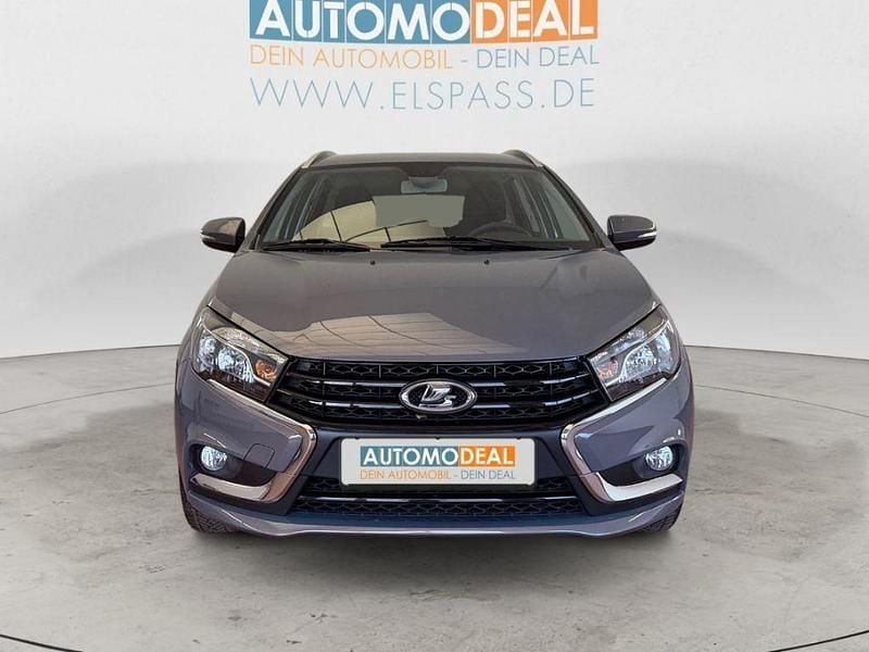 Second-hand Lada Vesta 106 CP (77 kW) 2018 Albastru Break