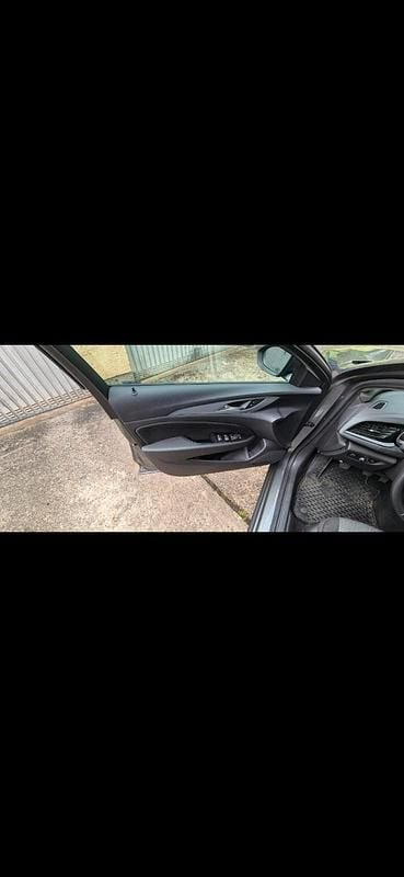 Gebraucht Opel Insignia 170 PS (125 kW) 2017 Grau Kombi