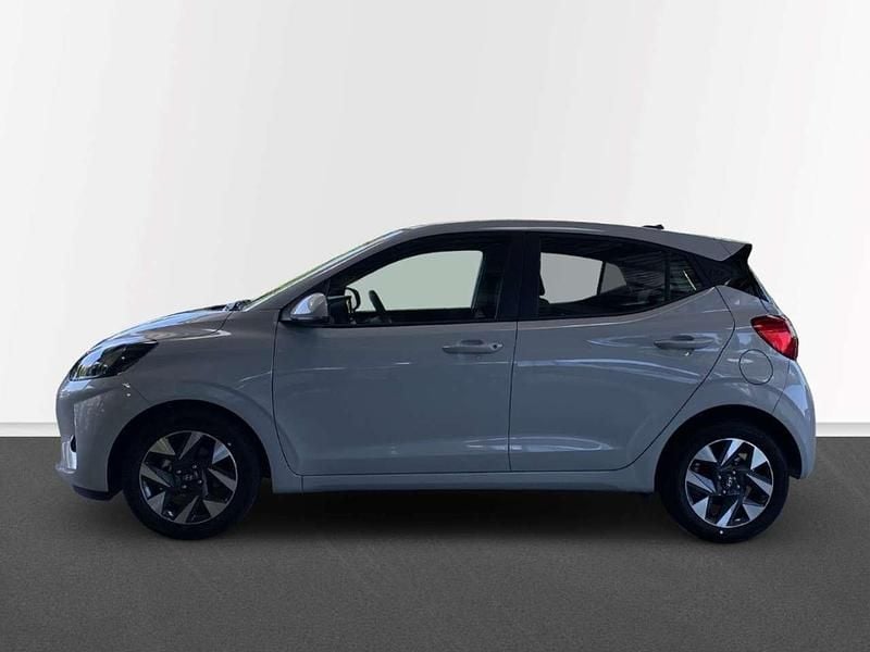 Gebraucht Hyundai i10 Trend 63 PS (46 kW) 2025 Grau Kleinwagen