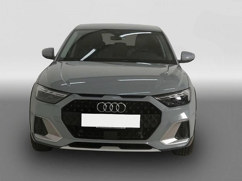 Gebraucht Audi A1 116 PS (85 kW) 2025 Grau SUV
