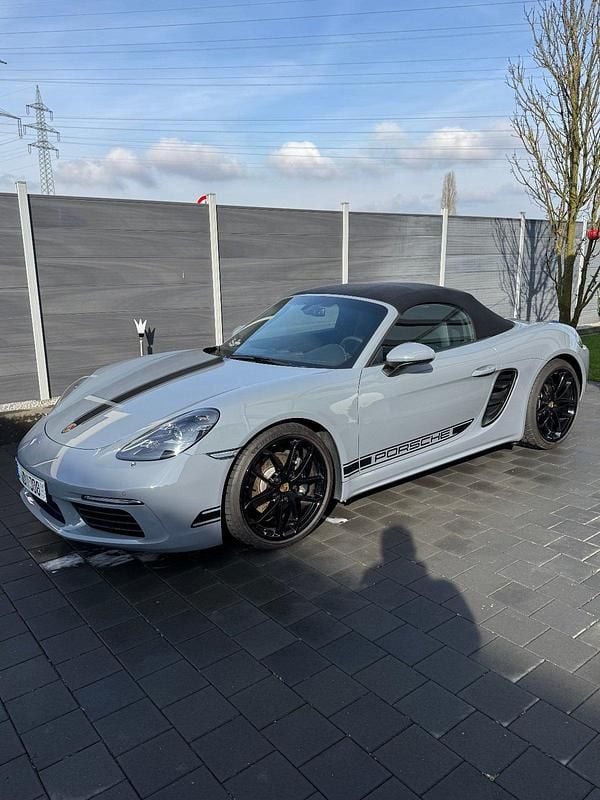 Gebraucht Porsche 718 Boxster Edition 300 PS (220 kW) 2024 Grau Cabrio