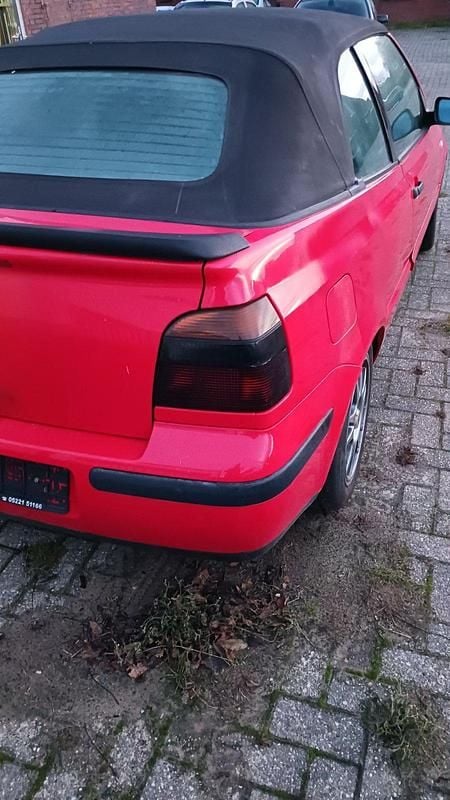 Gebraucht VW Golf Cabriolet 90 PS (66 kW) 2001 Rot Cabrio