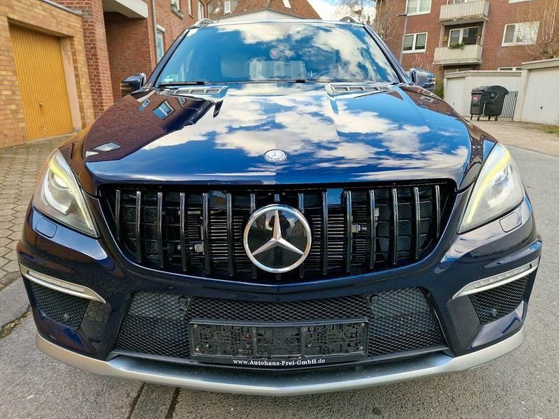 Gebraucht Mercedes ML63 AMG Premium 525 PS (386 kW) 2013 Blau SUV