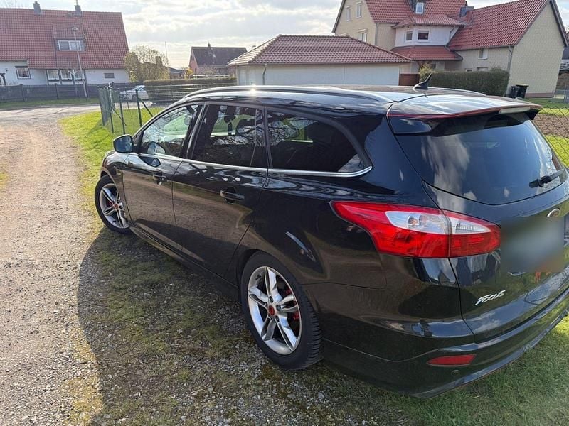 Gebraucht Ford Focus S 150 PS (110 kW) 2013 Schwarz Kombi