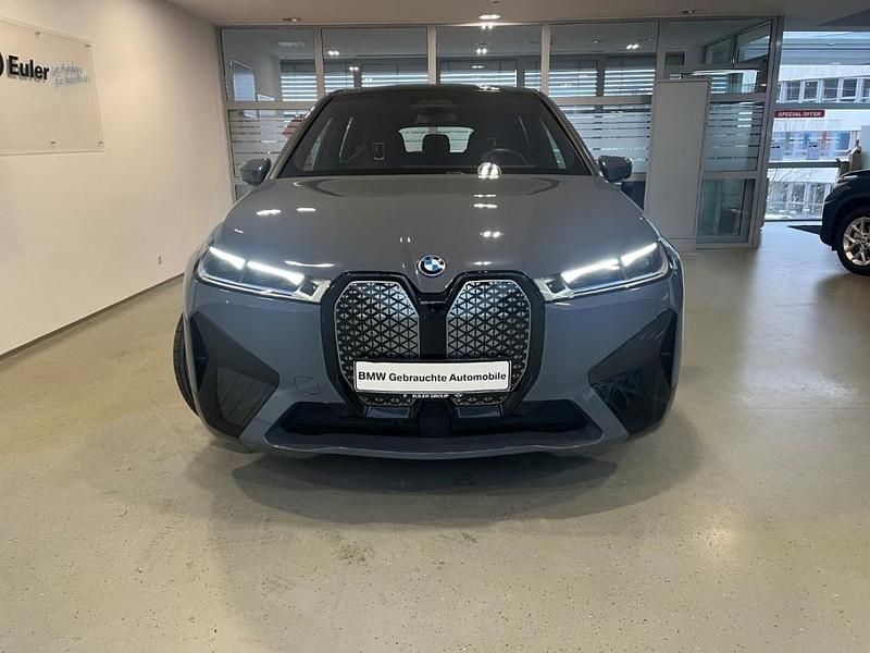 Gebraucht BMW iX Sport Line 397 kW (540 PS) 2023 Grau SUV
