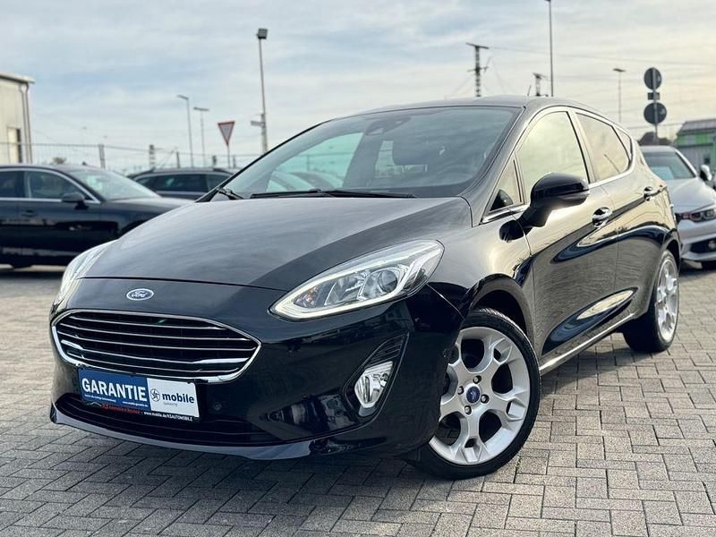 Schwarz Gebraucht 2020 Ford Fiesta Titanium Limousine | 12.950 € - Bild 1/4