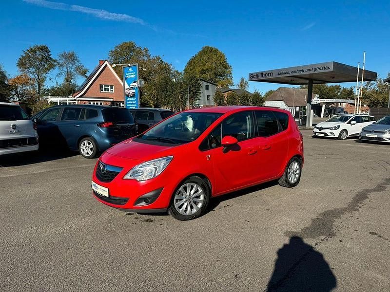 Rot Gebraucht 2012 Opel Meriva Van / Kleinbus | 9.999 € (Etwas zu teuer) - Bild 1/4