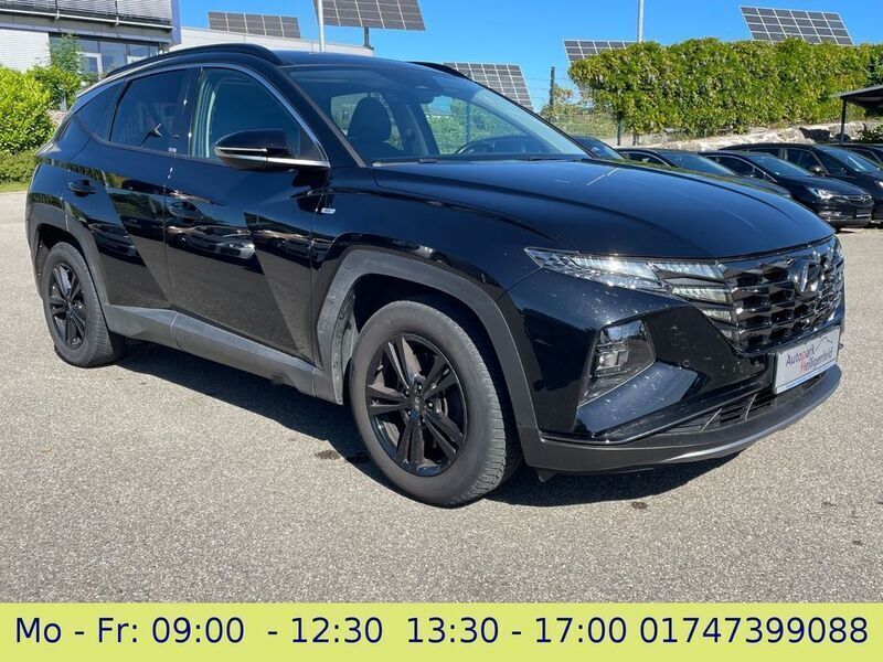 Schwarz Gebraucht 2021 Hyundai Tucson Trend SUV | 23.900 € (Superpreis) - Bild 1/4