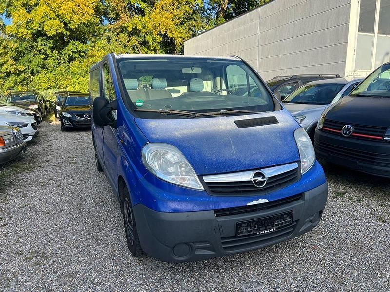Weiß Gebraucht 2013 Opel Vivaro Van | 3.300 € - Bild 1/4