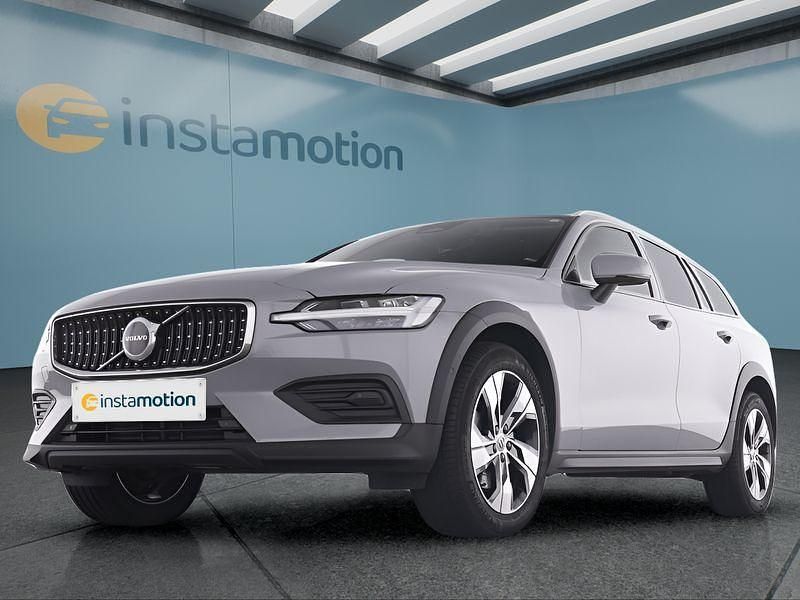 Gebraucht Volvo V60 CC 197 PS (144 kW) 2023 Grau Kombi