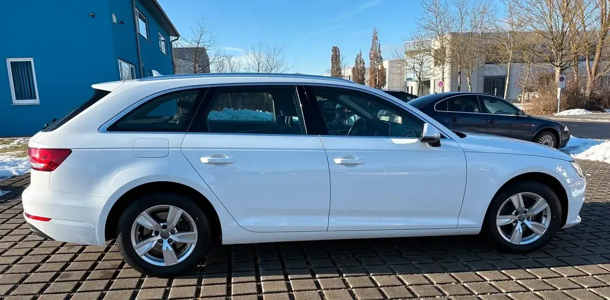 Gebraucht Audi A4 150 PS (110 kW) 2016 Weiß Kombi