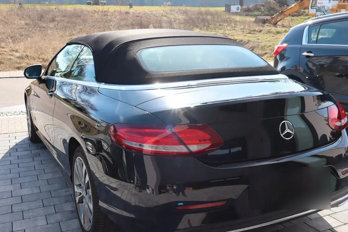 Gebraucht Mercedes C220 170 PS (125 kW) 2017 Schwarz Cabrio