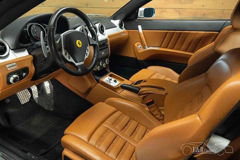 Second-hand Ferrari 612 538 CP (395 kW) 2005 Gri Coupe