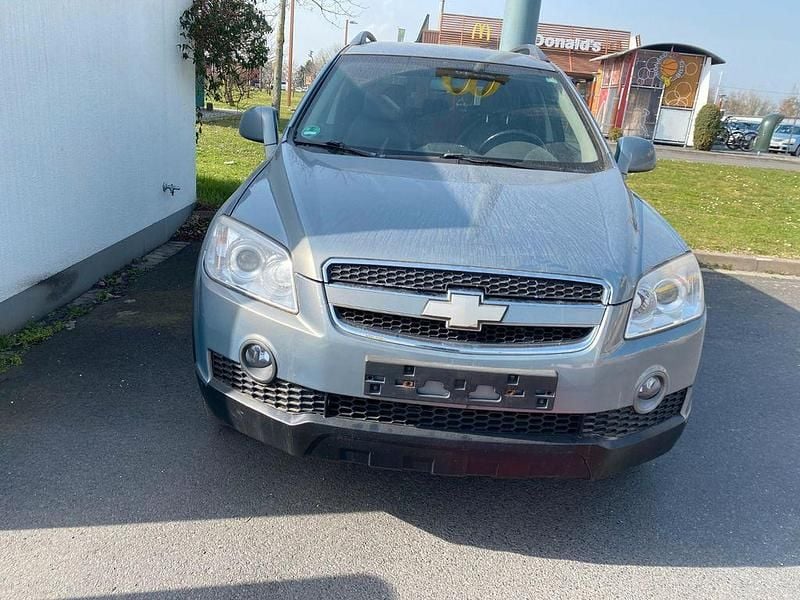 Gebraucht Chevrolet Captiva LT 150 PS (110 kW) 2010 Grau SUV