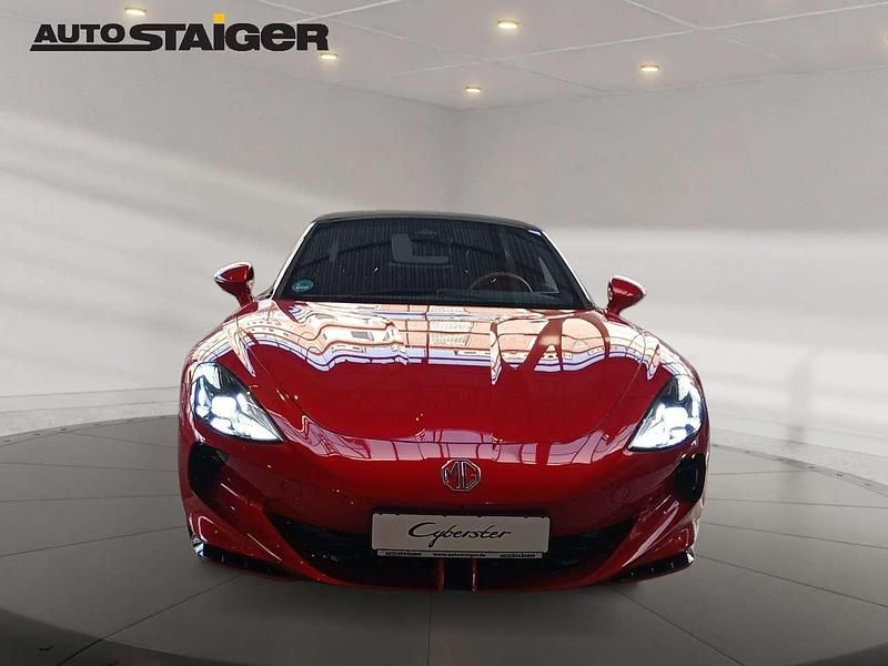 Gebraucht MG Cyberster 375 kW (510 PS) 2025 Diamond red Cabrio
