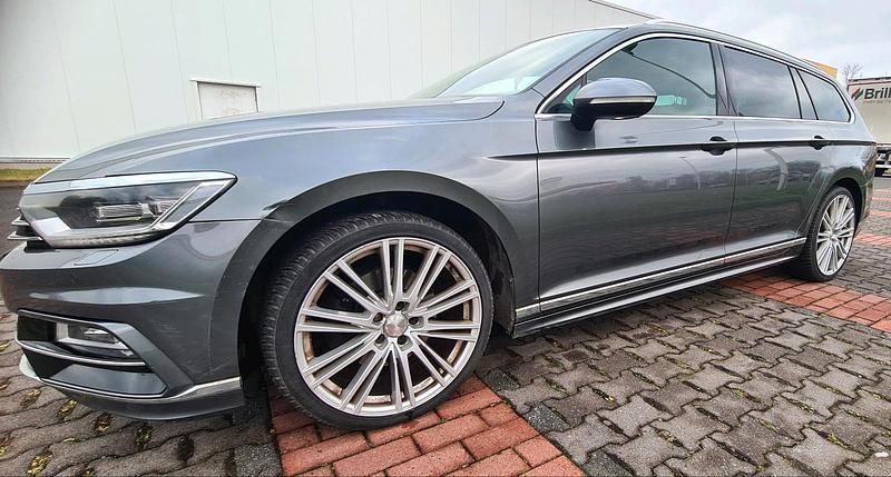 Gebraucht VW Passat R-line 150 PS (110 kW) 2015 Grau Kombi