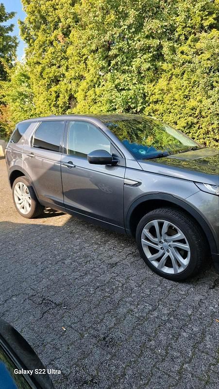 Grau Gebraucht 2018 Land Rover Discovery Sport SUV | 19.599 € (Fairer Preis) - Bild 1/4
