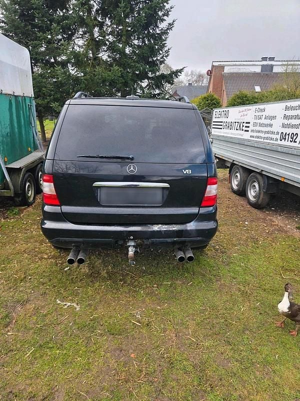 Second-hand Mercedes ML400 2004 Negru SUV