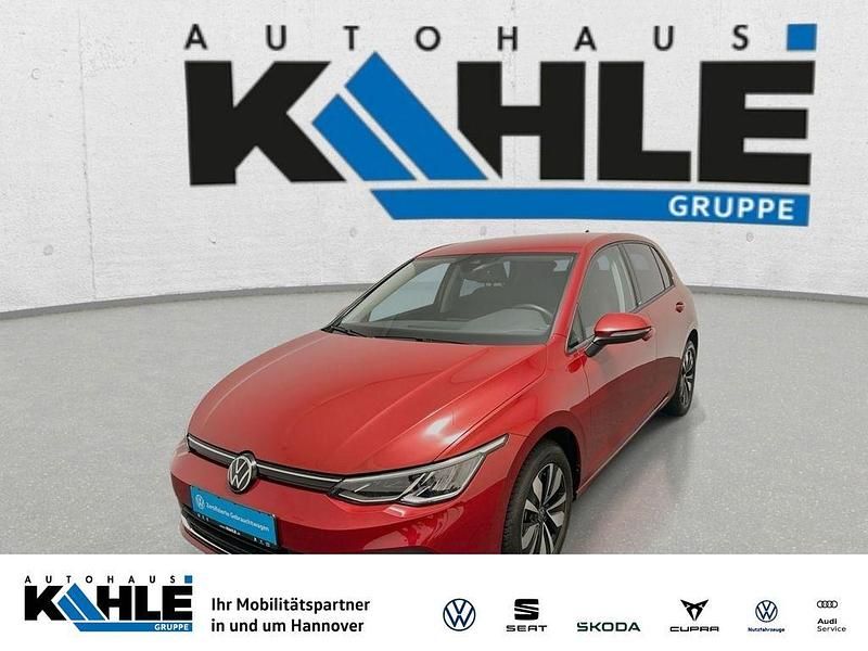 Gebraucht VW Golf VIII Move 131 PS (96 kW) 2024 Rot Limousine