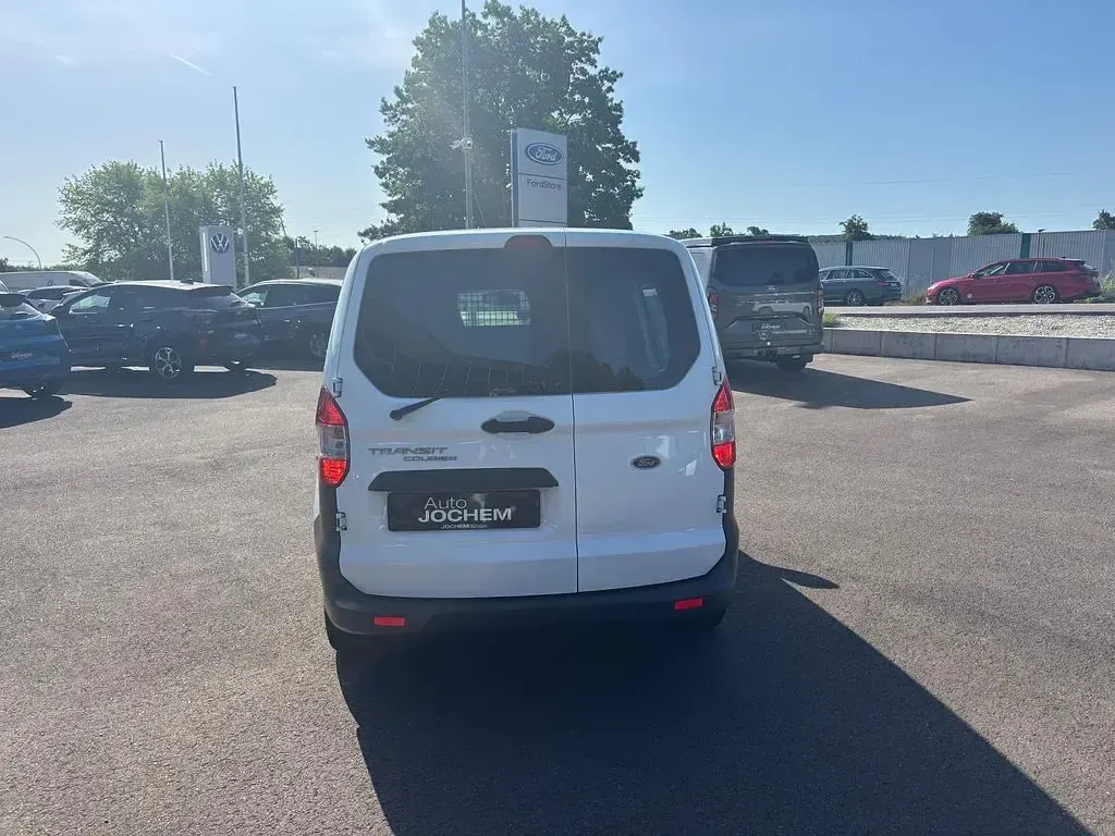 Gebraucht Ford Transit 101 PS (74 kW) 2022 Weiß Van / Kleinbus