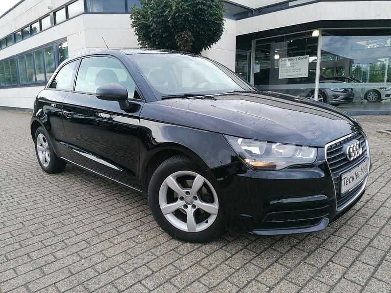 Brillantschwarz uni Gebraucht 2012 Audi A1 Attraction Kleinwagen | 7.450 € (Fairer Preis) - Bild 1/4