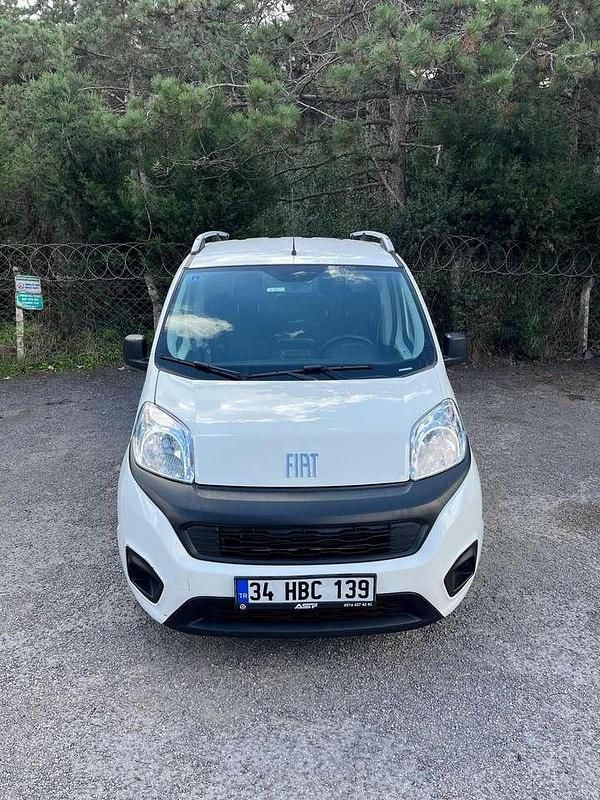 Gebraucht 2023 Fiat Fiorino Basis Van | 17.999 € - Bild 1/4