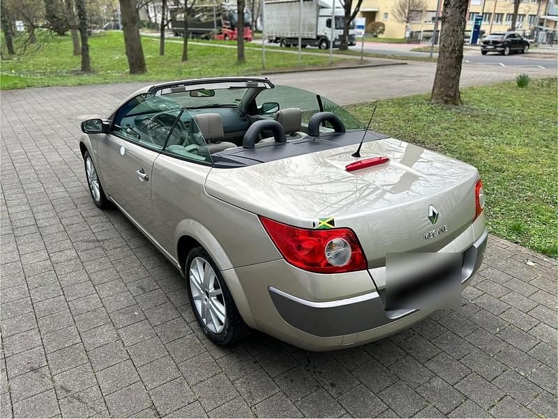 Gebraucht Renault Mégane Cabriolet 135 PS (99 kW) 2006 Gold Cabrio
