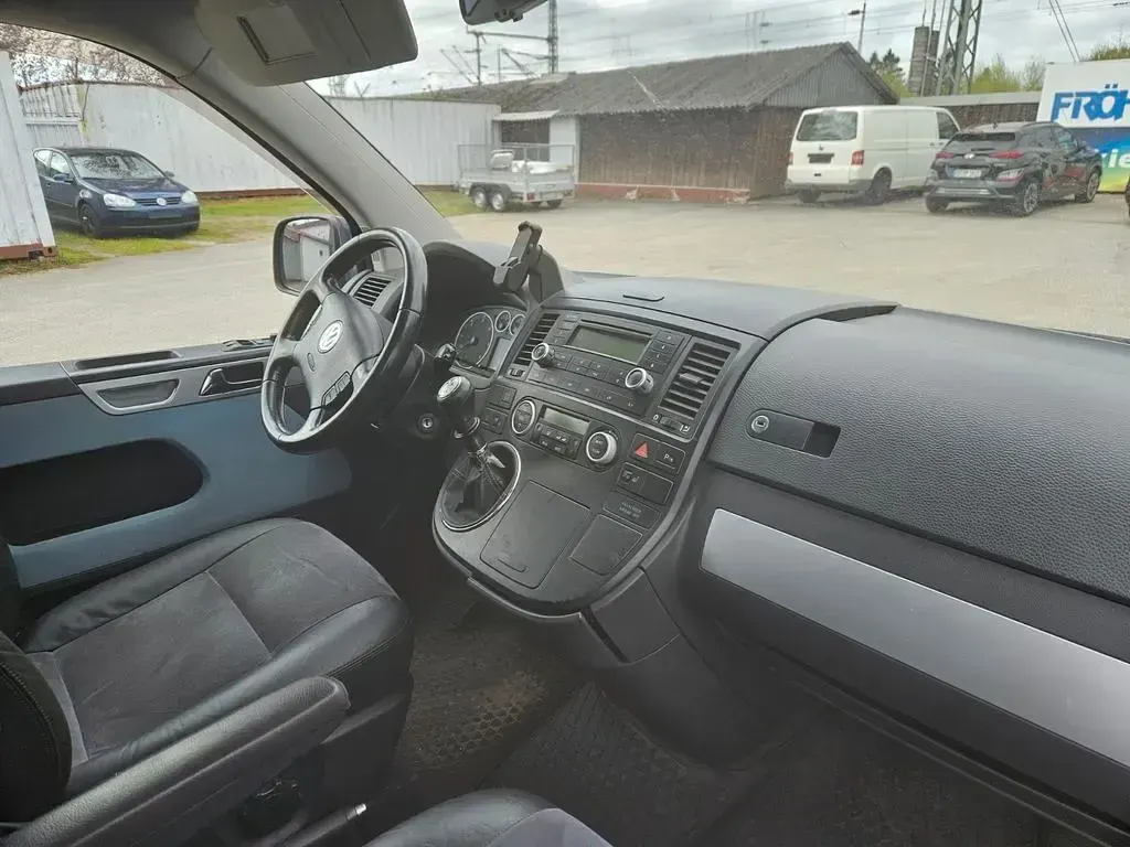 Gebraucht VW Multivan 174 PS (127 kW) 2008 Blau Van / Kleinbus