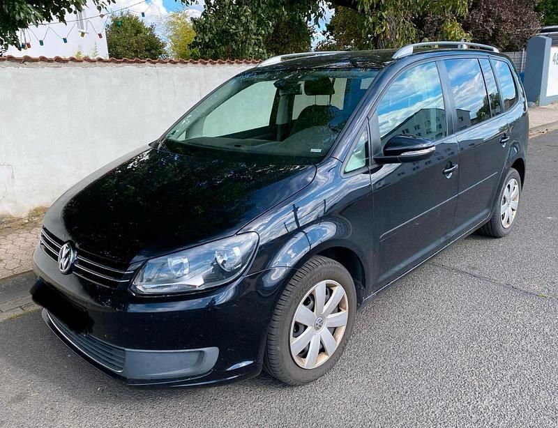 Schwarz Gebraucht 2011 VW Touran Van / Kleinbus | 6.800 € (Guter Preis) - Bild 1/4