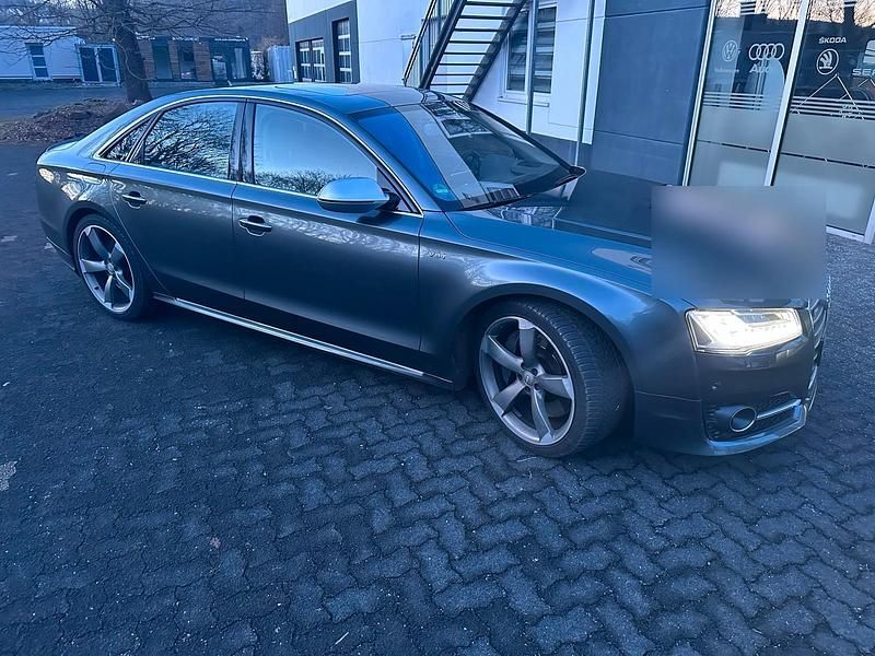 Gebraucht Audi S8 519 PS (381 kW) 2014 Grau Limousine