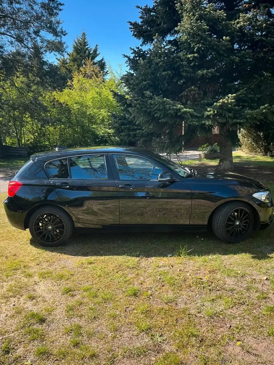 Gebraucht BMW 116 109 PS (80 kW) 2016 Schwarz Kleinwagen