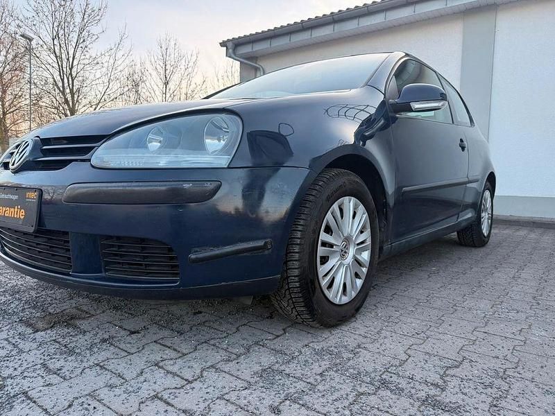 Gebraucht VW Golf V Trendline 116 PS (85 kW) 2004 Blau Kleinwagen