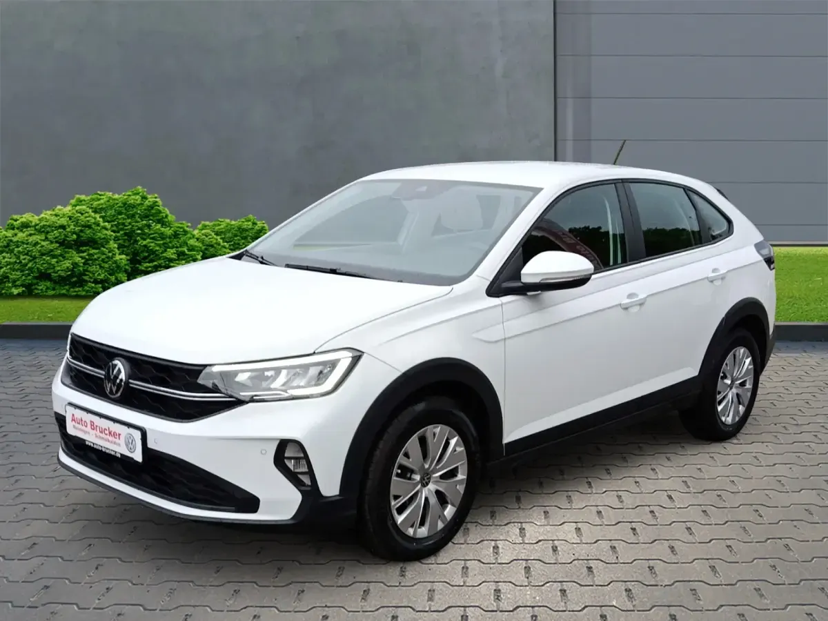 Używany VW Taigo Basis 95 KM (69 kW) 2025 Biały SUV