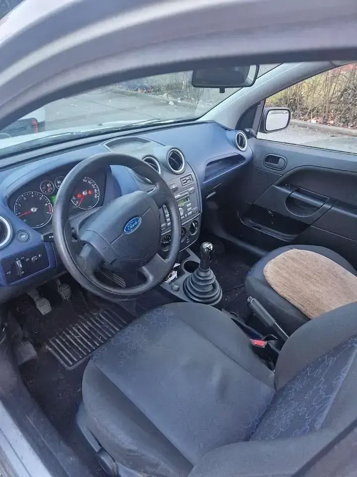 Gebraucht Ford Fiesta Ambiente 69 PS (50 kW) 2006 Kleinwagen