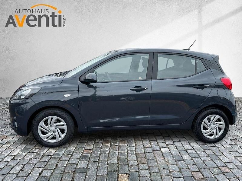 Gebraucht Hyundai i10 Select 63 PS (46 kW) 2025 Grau Kleinwagen