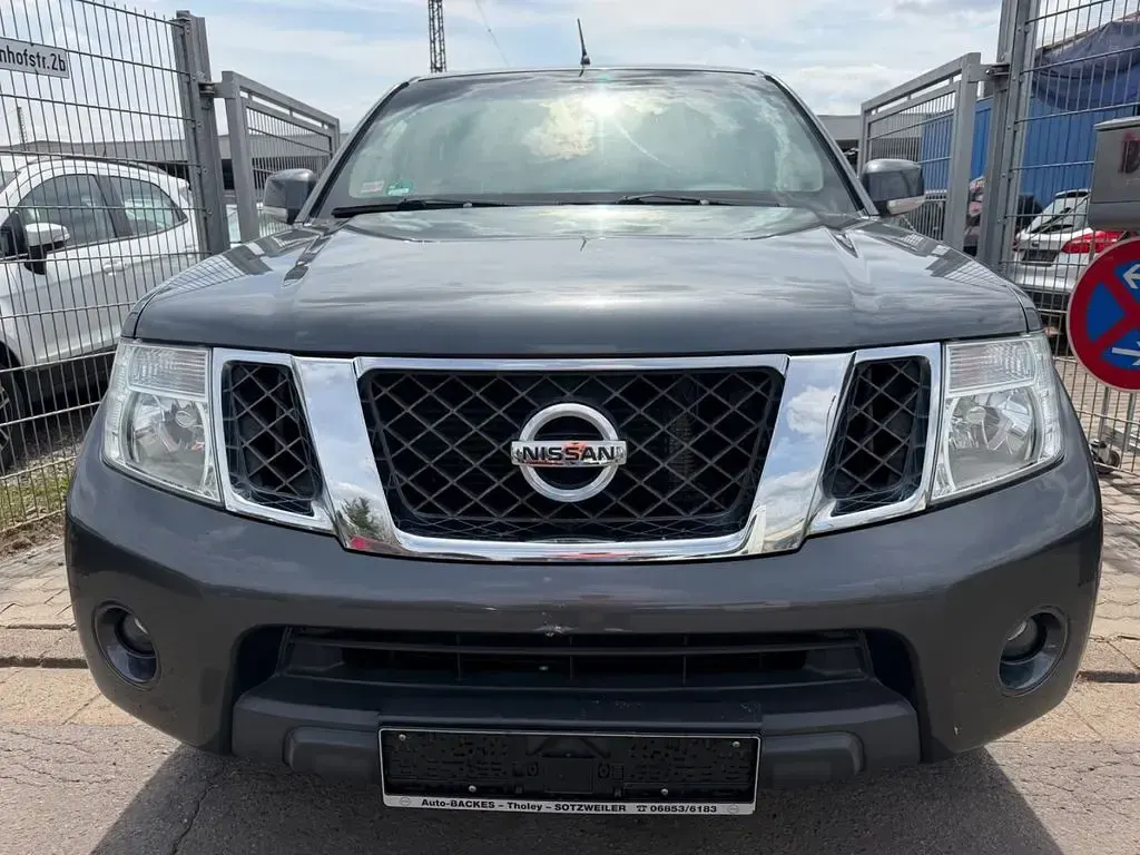 Gebraucht Nissan Navara SE 190 PS (139 kW) 2014 Blau Pickup